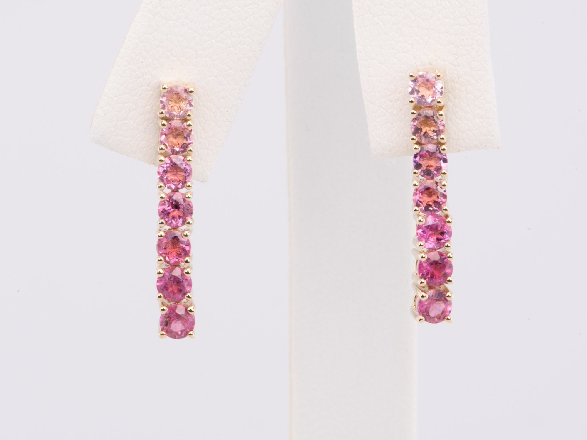 https://www.auroradesigner.com/cdn/shop/files/46512-earring-default-collection-no-metal_5000x.jpg?v=1693846600