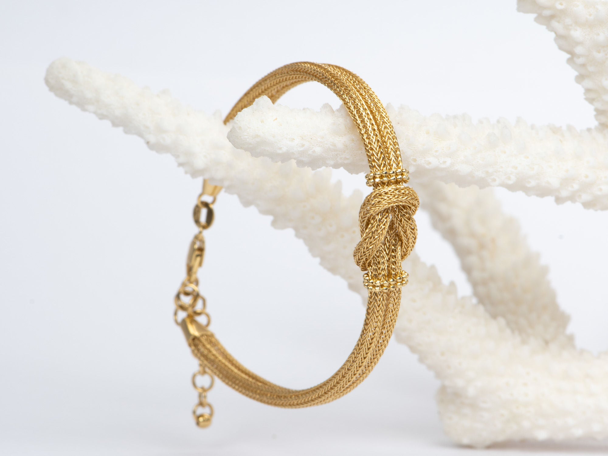 18kgold 𝐂artier Cord Bracelets• Price: 200$ each