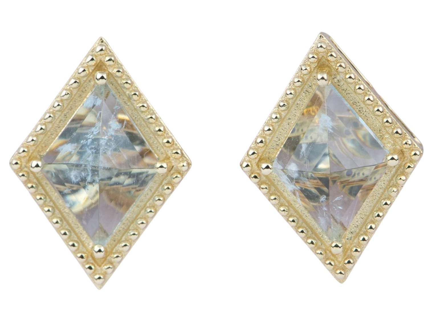 Kite Shape Baguette Cut Diamond Earrings 0.32ct | Pravins