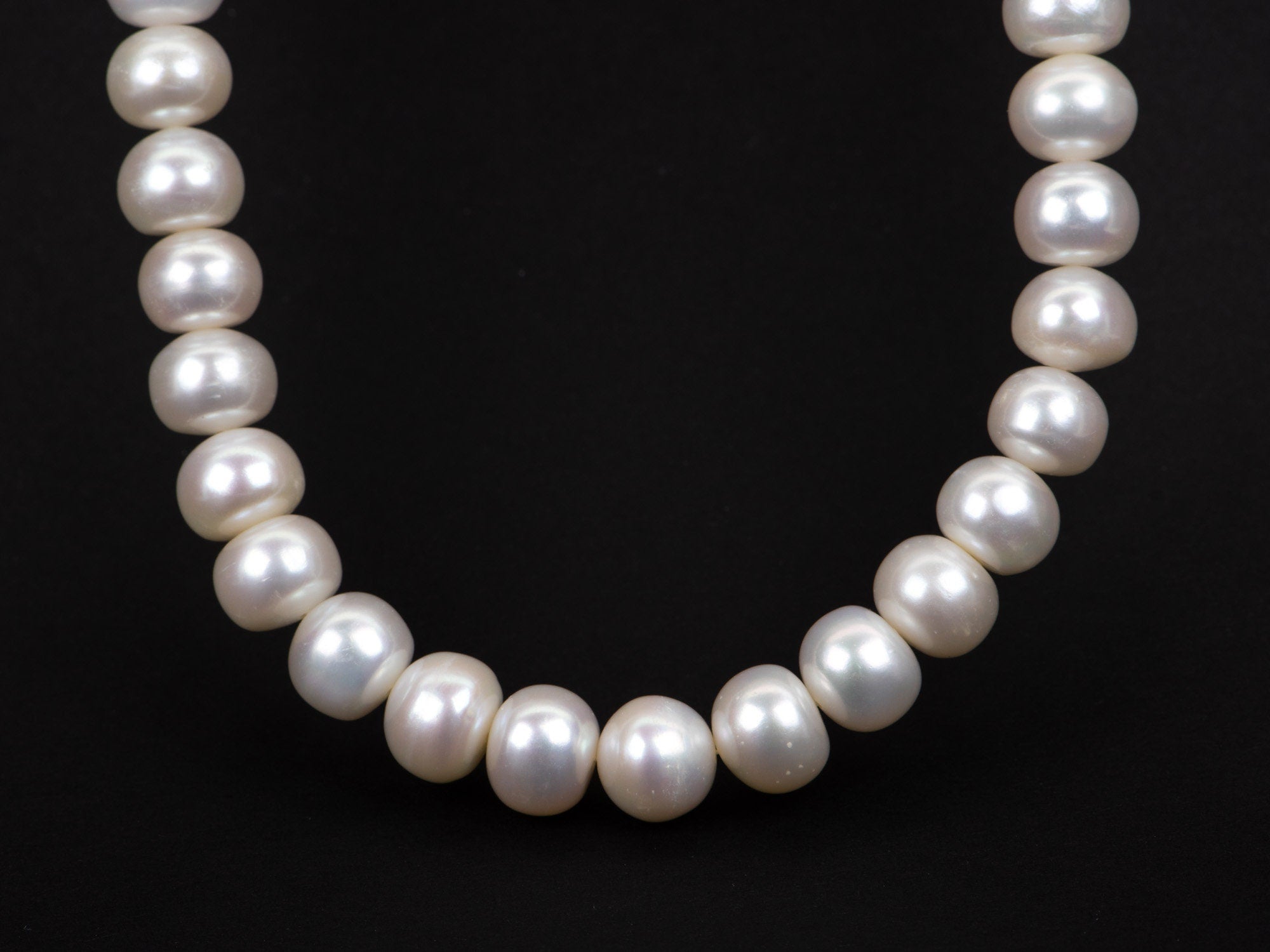 Aurora Designer - 9-10mm Classic Pearl Necklace with 14K Yellow