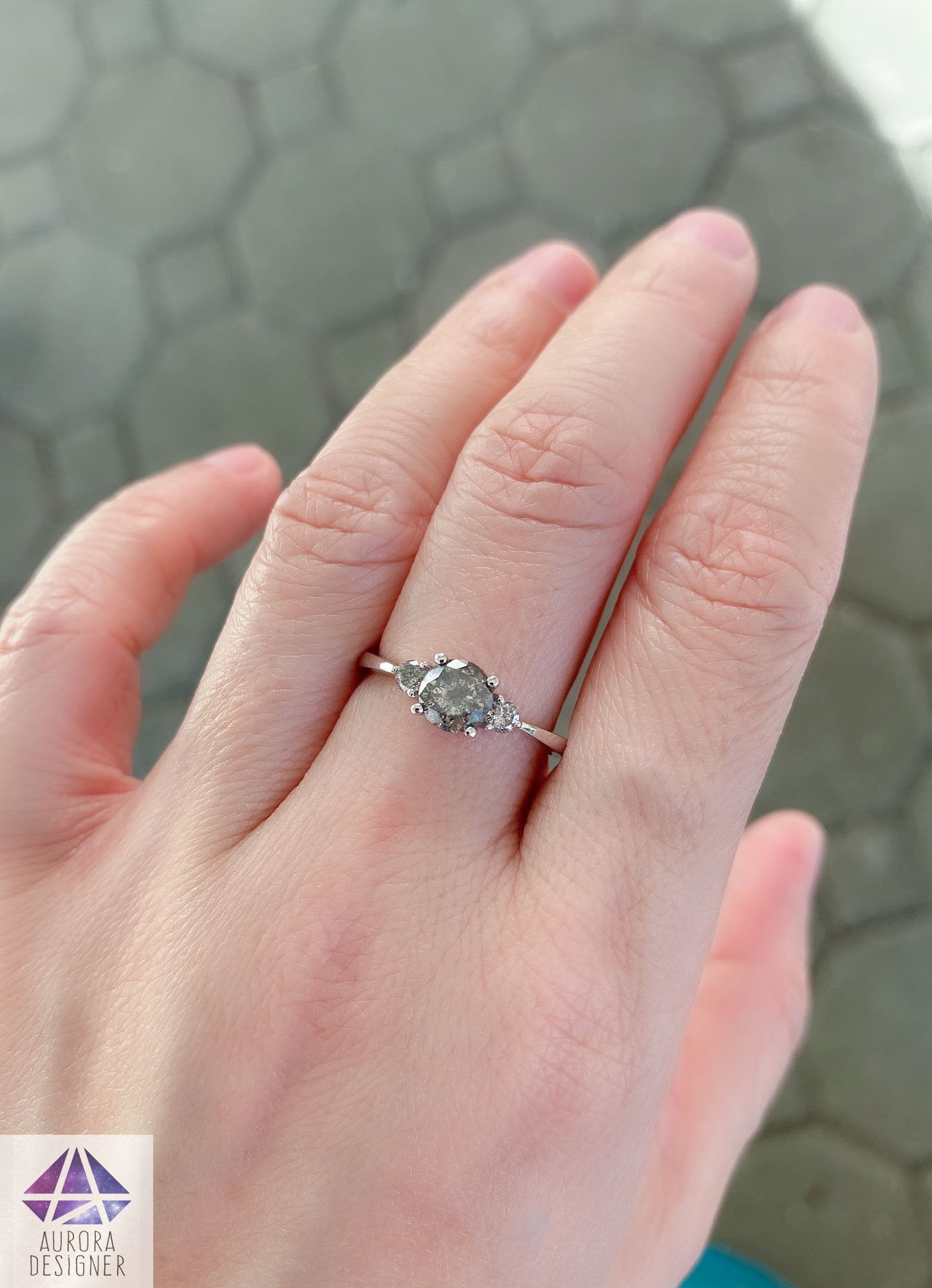 Sublime Diamond Ring with a Round Cut Diamond and Halo – TOR